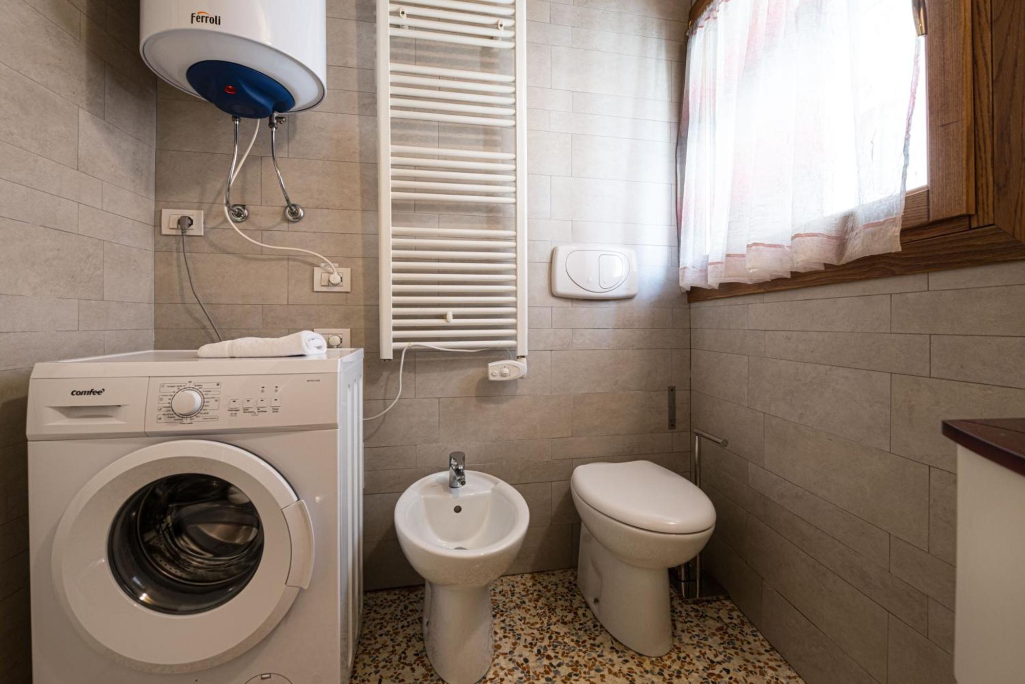 Appartement Lovely Flat With Canal View Near Rialto Bridge